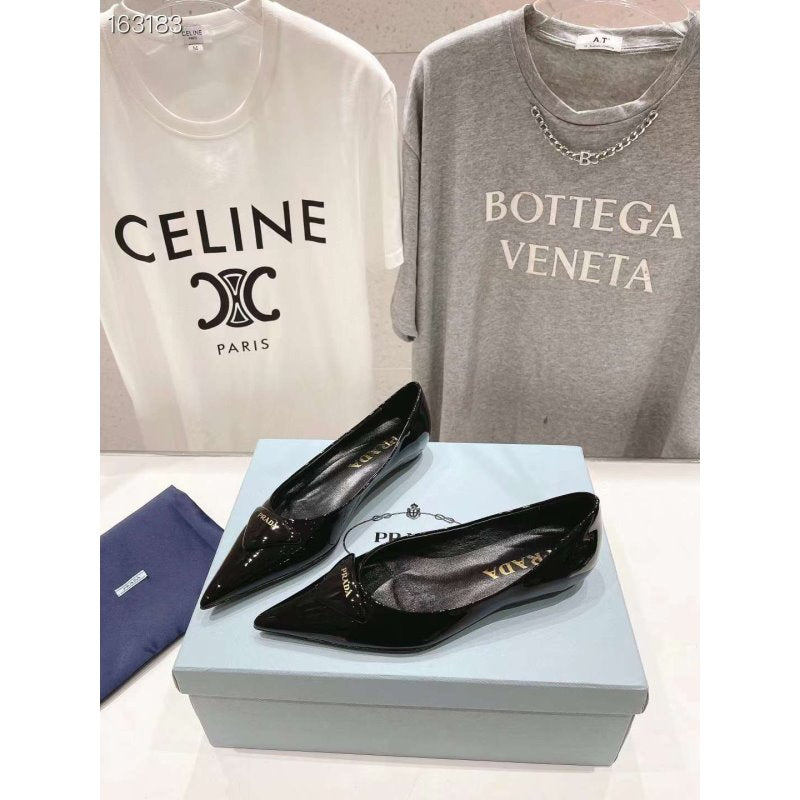 Prada Mary Jane Pointed Shoes SH010541