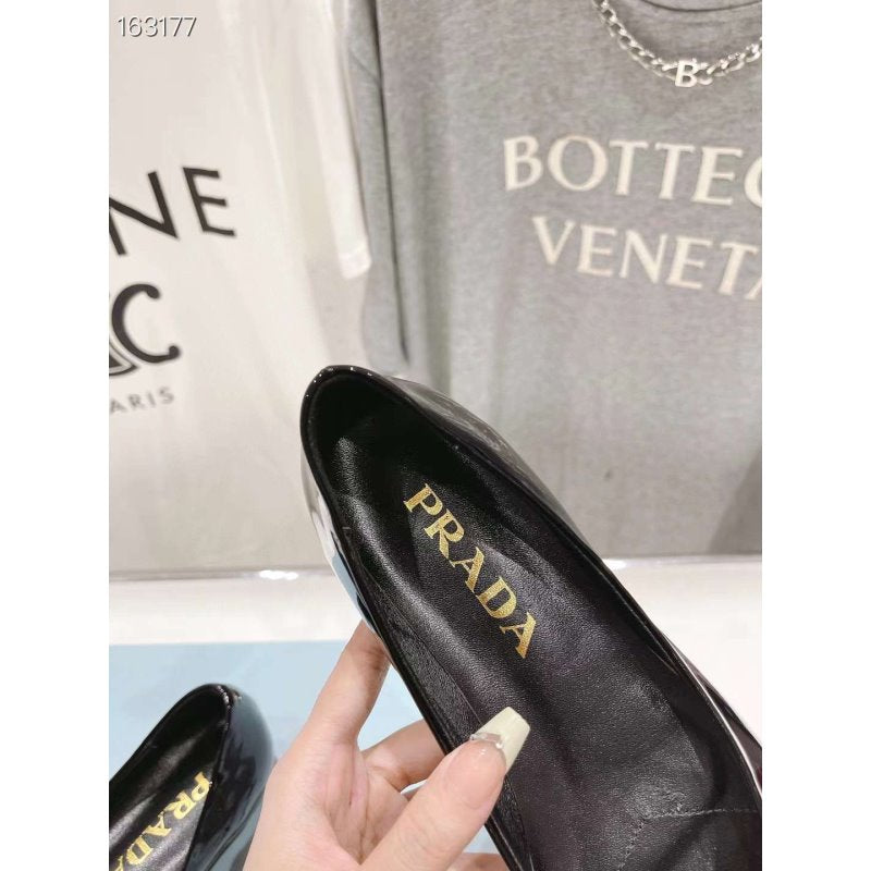Prada Mary Jane Pointed Shoes SH010542