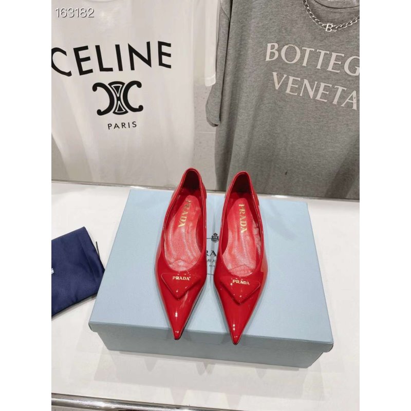 Prada Mary Jane Pointed Shoes SH010543