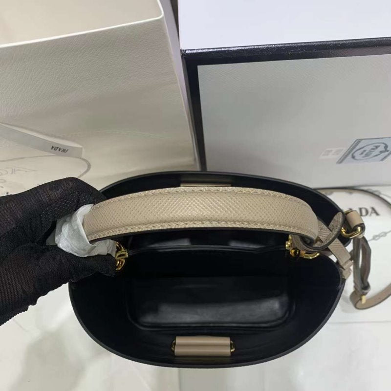 Prada Panier Hand Bag BG02700