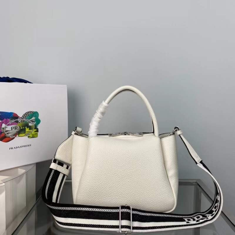 Prada Shoulder Bag BG02731