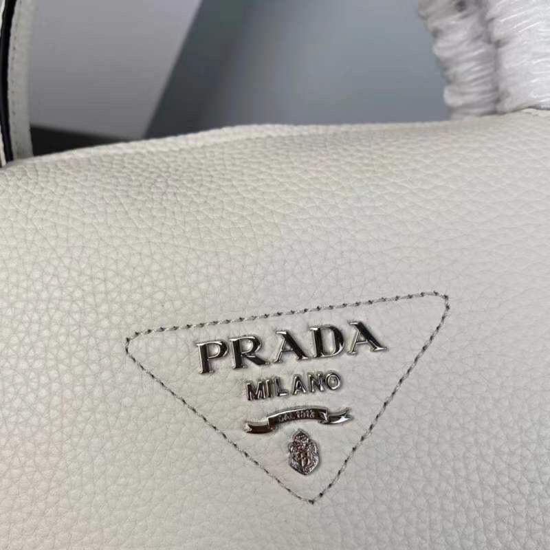 Prada Shoulder Bag BG02731