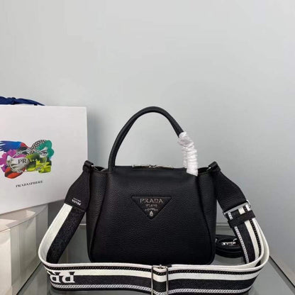 Prada Shoulder Bag BG02732