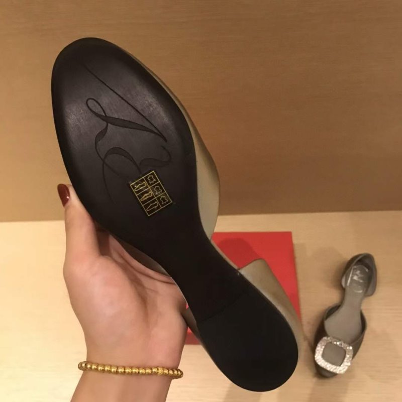 Roger Vivier Flat Shoes SH010579