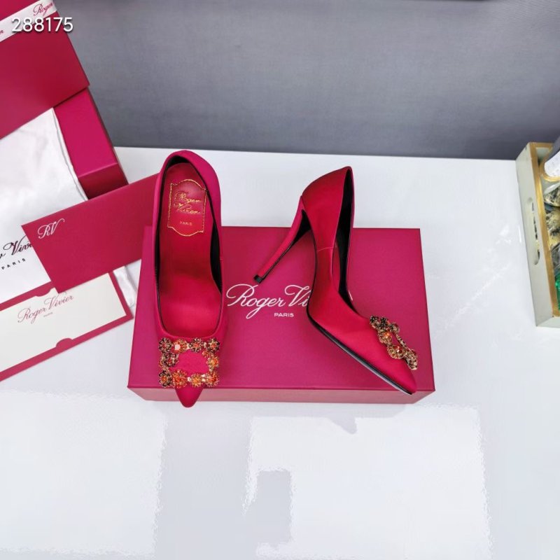 Roger Vivier Pointed Toe Shoe SH2505091