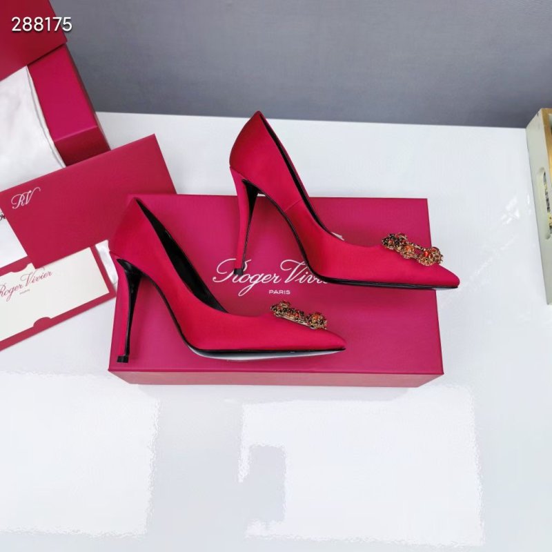 Roger Vivier Pointed Toe Shoe SH2505091