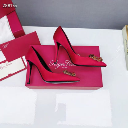 Roger Vivier Pointed Toe Shoe SH2505091