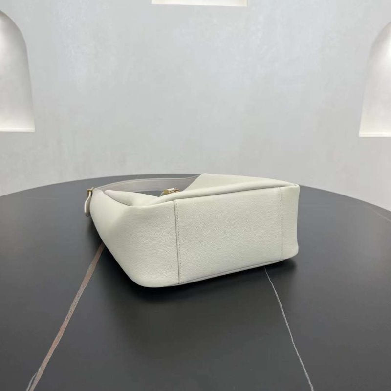 Saint Laurent Cassandre Stray Bag BG03044