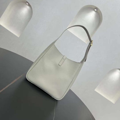 Saint Laurent Cassandre Stray Bag BG03044