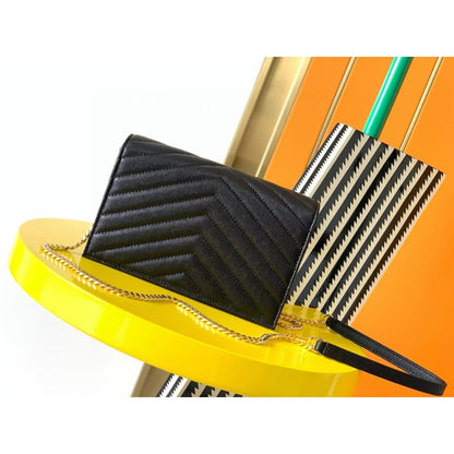Saint Laurent Envelope Bag BG0525281