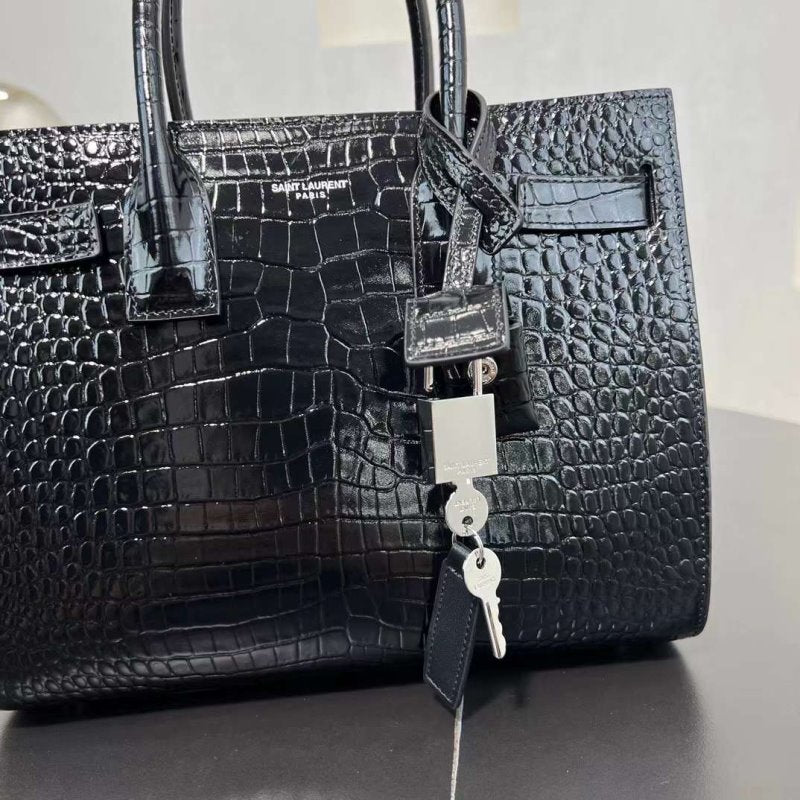 Saint Laurent Tote Hand Bag BG03061