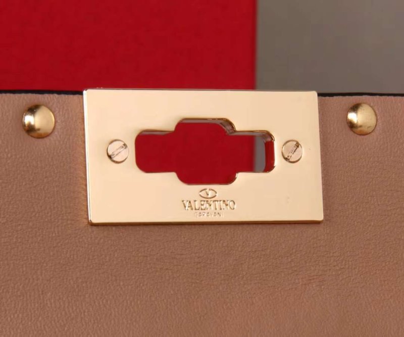 Valentino Garavani Rockstud Cross Body Bag BG02542