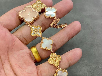 Van Cleef and Arpels Alhambra Four Leaf Bracelet Series Wrist Watch WTJN25273