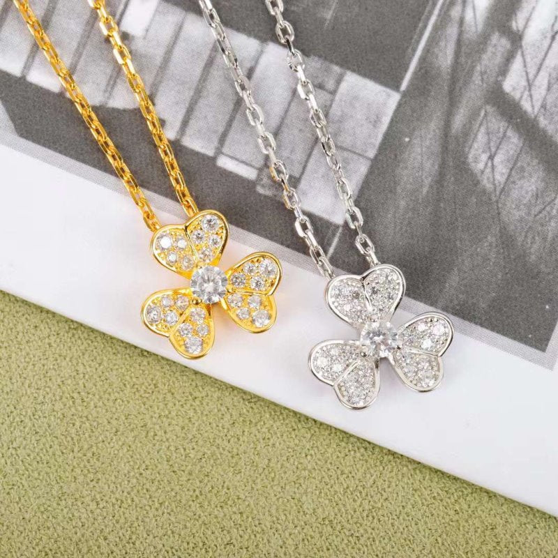 Van Cleef and Arpels Clover full Diamond Necklace JWLH0131