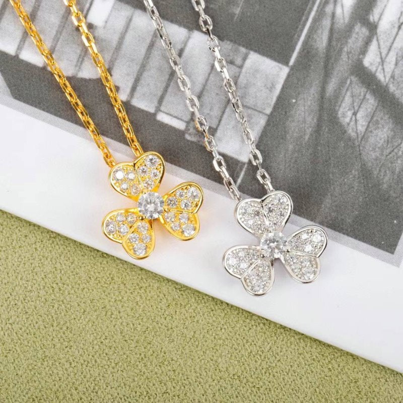 Van Cleef and Arpels Clover full Diamond Necklace JWLH0131