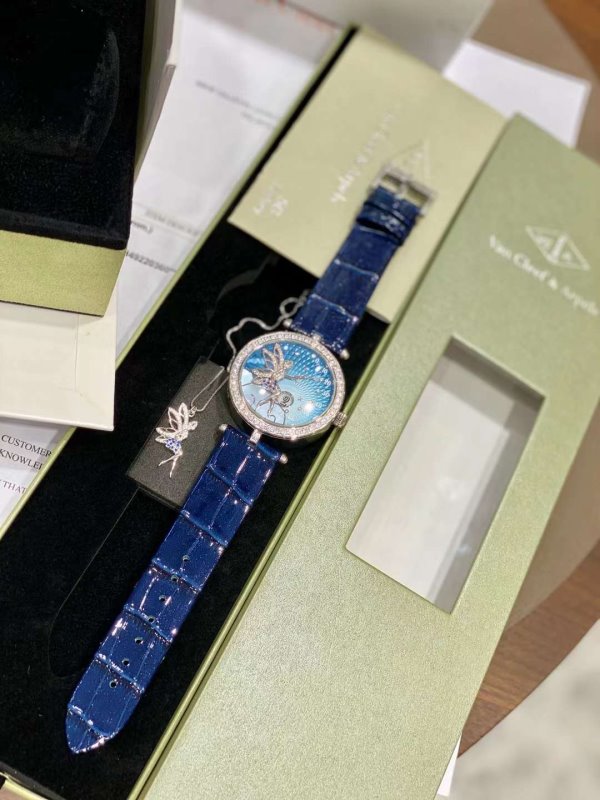 Van Cleef and Arpels Feerie Wrist Watch JWLH0160