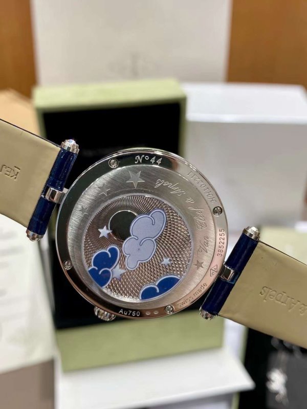 Van Cleef and Arpels Feerie Wrist Watch JWLH0160
