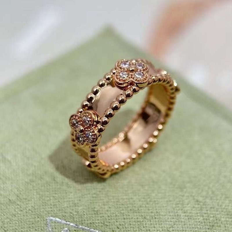 Van Cleef and Arpels Four Leaf Clover Rings JWLH0166