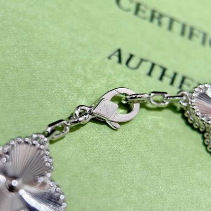 Van Cleef and Arpels Lucky Five Flower Bracelet JWLH0168