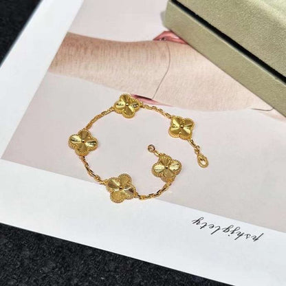 Van Cleef and Arpels Lucky Five Flower Bracelet JWLH0169