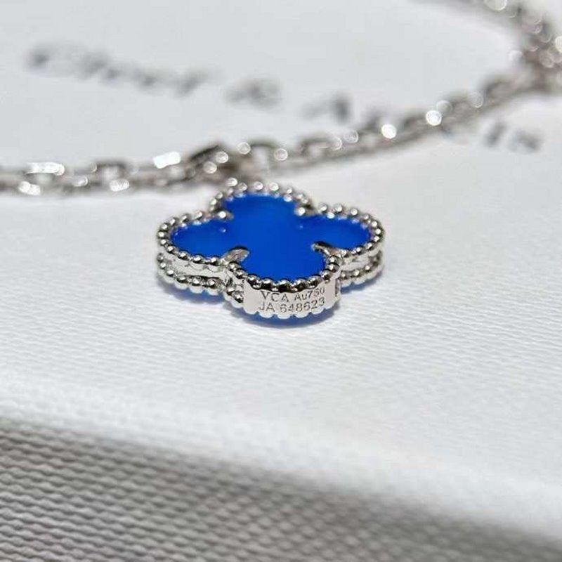 Van Cleef and Arpels Lucky Four Flower Bracelet JWLH0164