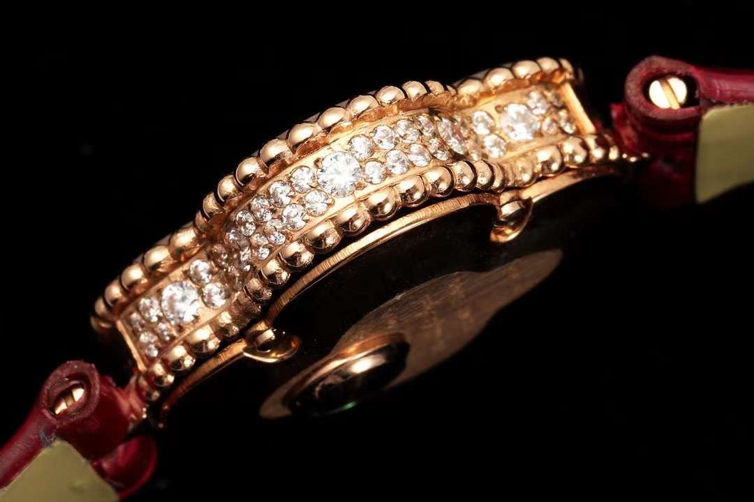 Van Cleef and Arpels Sweet Alhambra Series Wrist Watch WAT02111