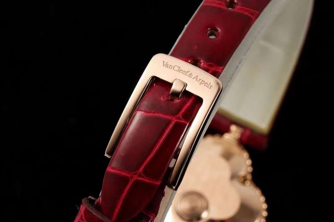 Van Cleef and Arpels Sweet Alhambra Series Wrist Watch WAT02112