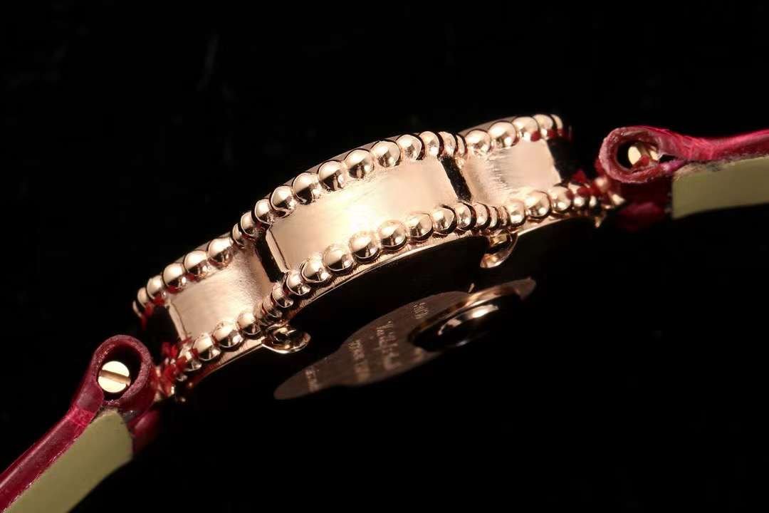 Van Cleef and Arpels Sweet Alhambra Series Wrist Watch WAT02112