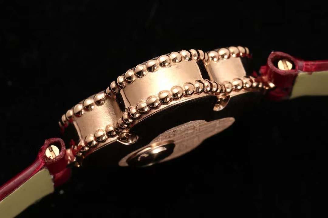 Van Cleef and Arpels Sweet Alhambra Series Wrist Watch WAT02112