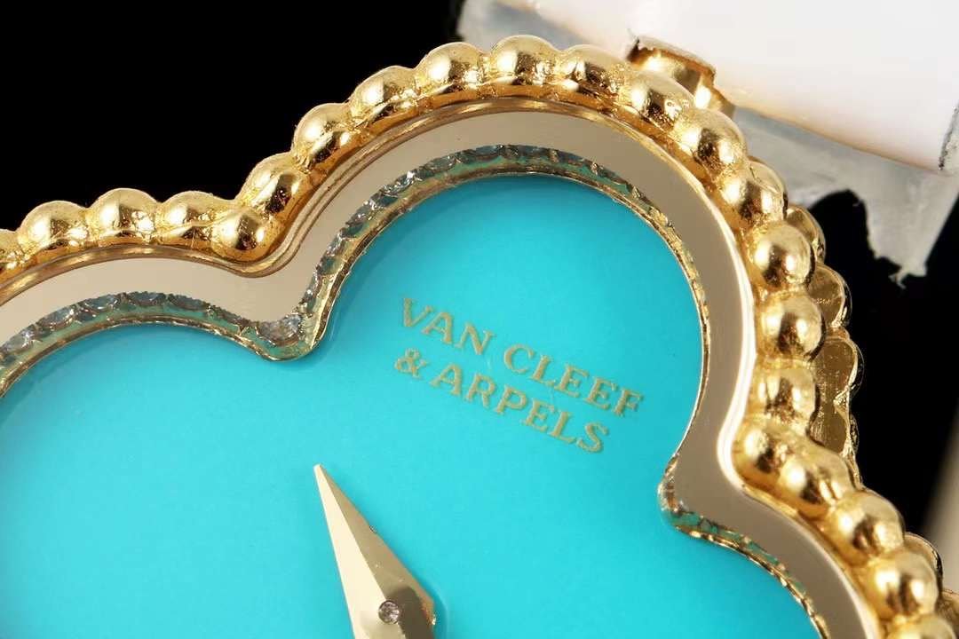 Van Cleef and Arpels Sweet Alhambra Series Wrist Watch WAT02115