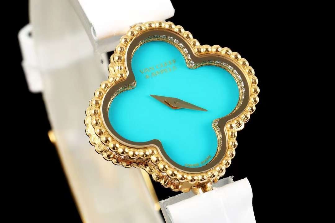 Van Cleef and Arpels Sweet Alhambra Series Wrist Watch WAT02115