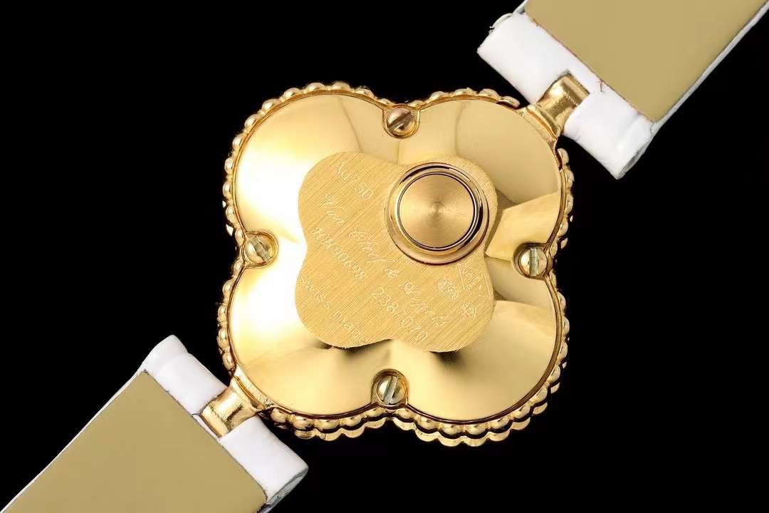 Van Cleef and Arpels Sweet Alhambra Series Wrist Watch WAT02116