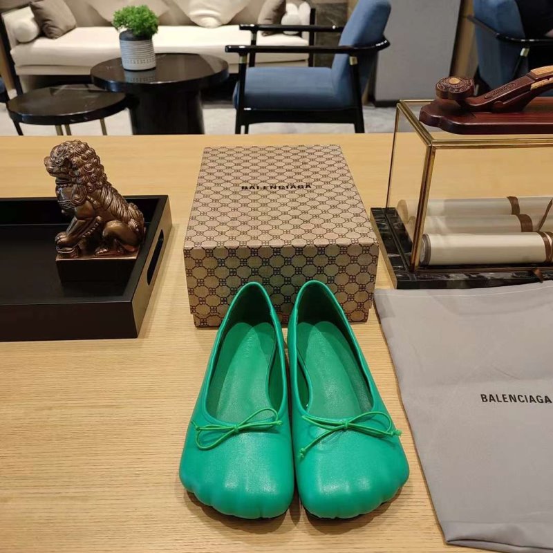 Balenciaga Flat sole Shoes SHS04712