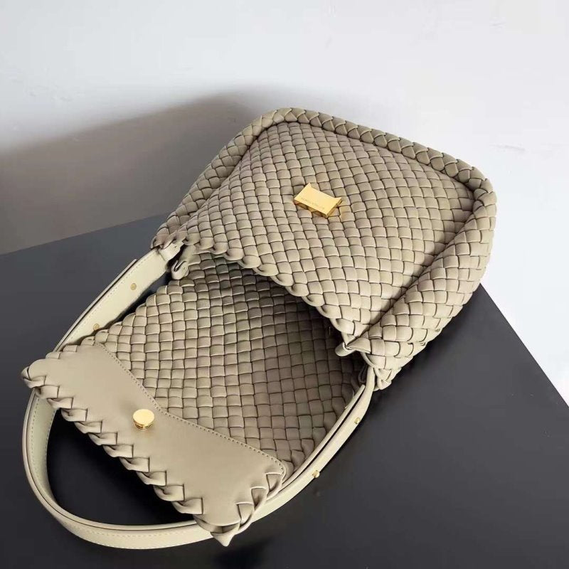 Bottega Veneta Shoulder Bag BGMP1420