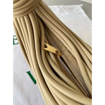 Bottega Veneta Noodle Bento Bag BGMP1860