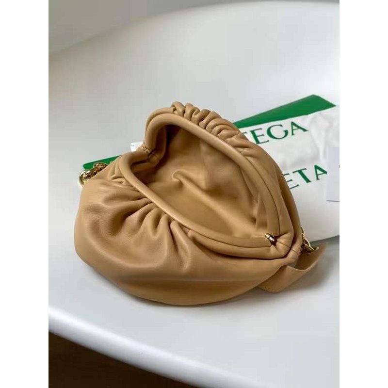 Bottega Veneta The Pouch Cloud Bag Bag BGMP1877