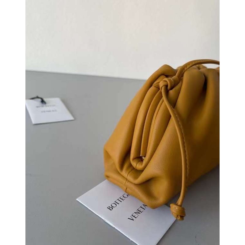 Bottega Veneta The Pouch Cloud Bag Bag BGMP1887