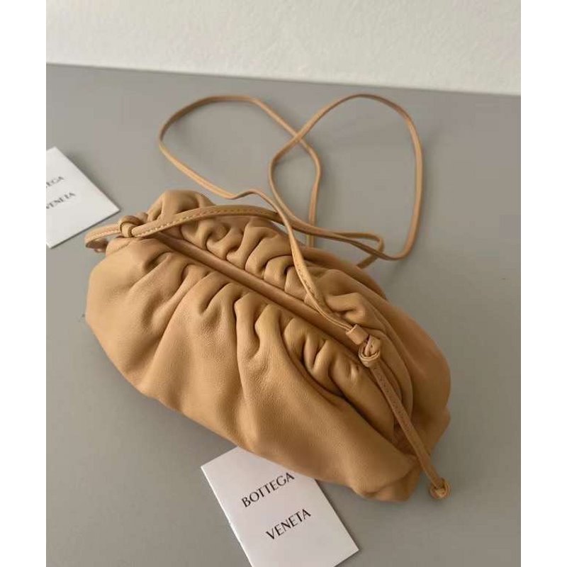Bottega Veneta The Pouch Cloud Bag Bag BGMP1890
