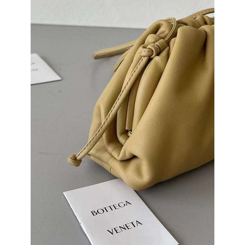 Bottega Veneta The Pouch Cloud Bag Bag BGMP1894