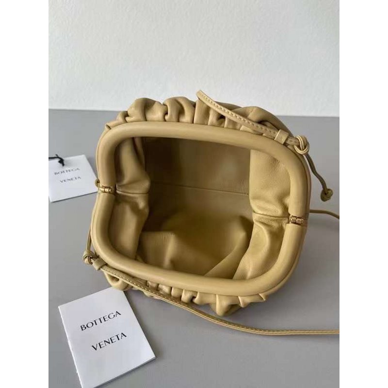 Bottega Veneta The Pouch Cloud Bag Bag BGMP1894