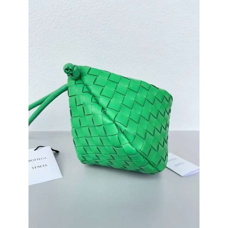 Bottega Veneta Turn Shoulder Bag BG02188