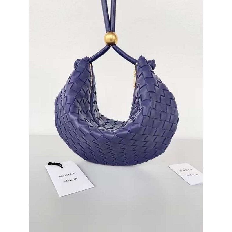 Bottega Veneta Turn Shoulder Bag BG02189