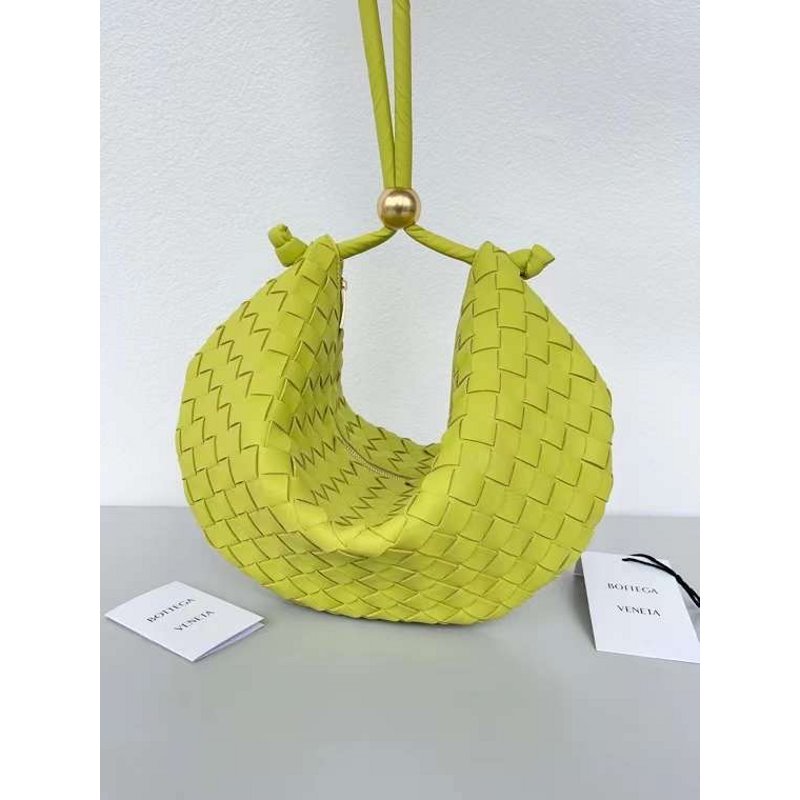Bottega Veneta Turn Shoulder Bag BG02190