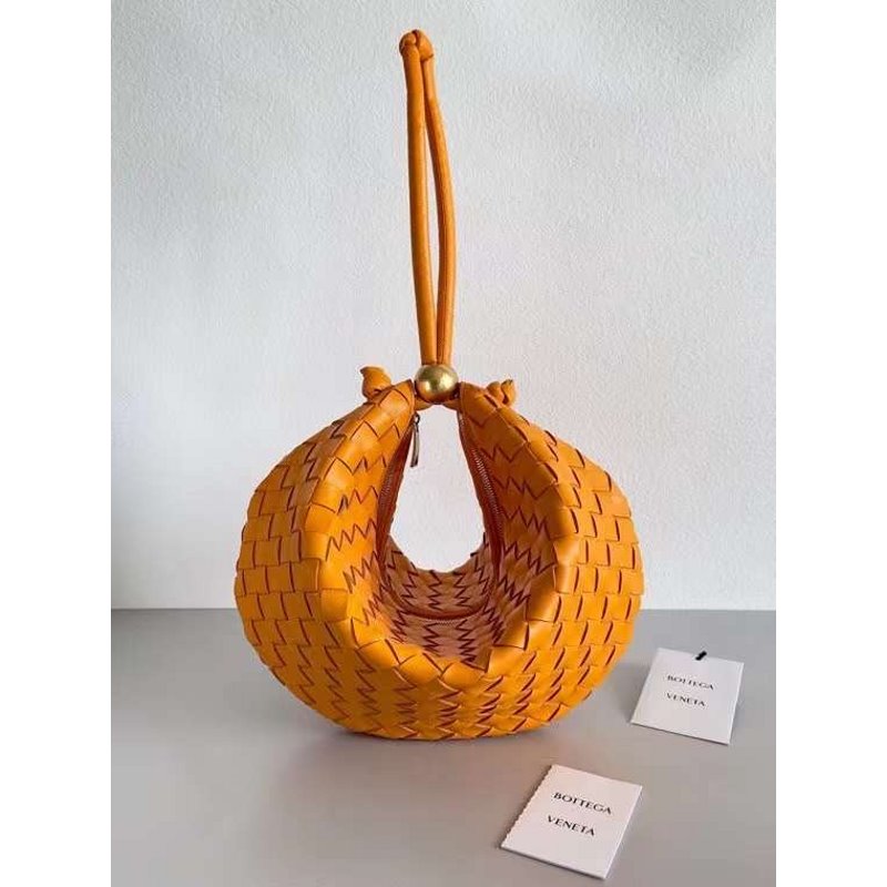 Bottega Veneta Turn Shoulder Bag BG02192