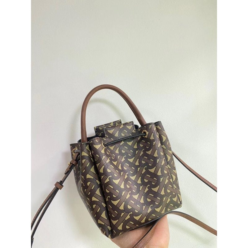 Burberry Bucket Bag BBR00269