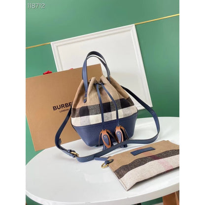 Burberry Bucket Bag BBR00275