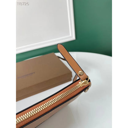 Burberry Leather Clutch Bag BBR00273