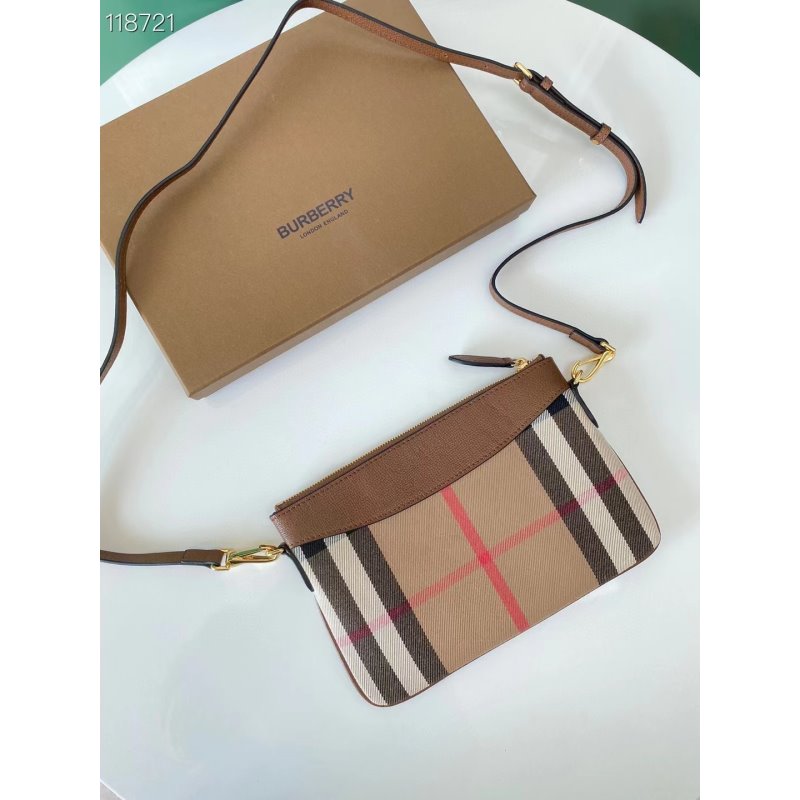 Burberry Leather Clutch Bag BBR00274