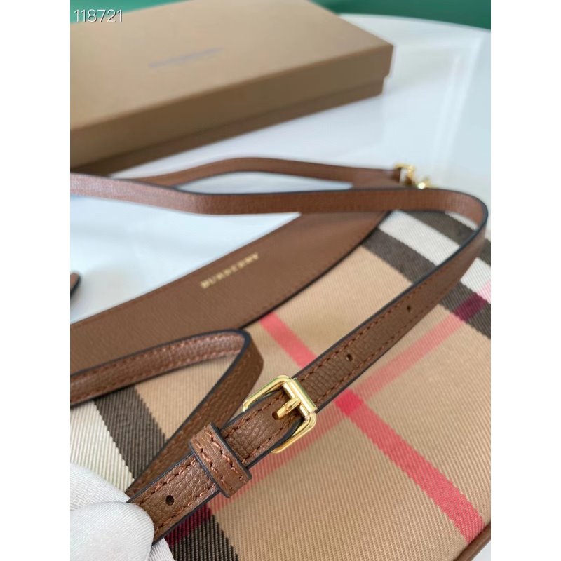 Burberry Leather Clutch Bag BBR00274