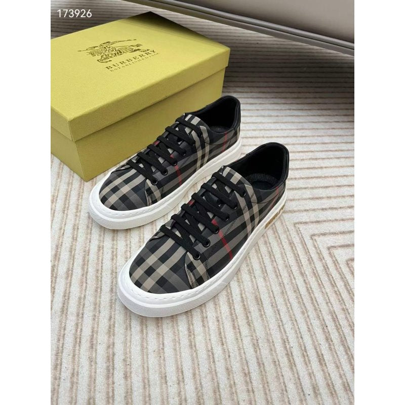 Burberry Shoes SHS04623